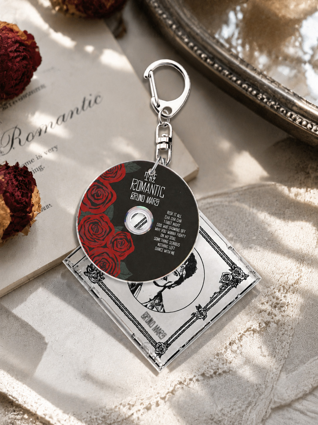 Bruno Keychain，The Romantic，Ma - đánh giá và giá Carabiner Keychain